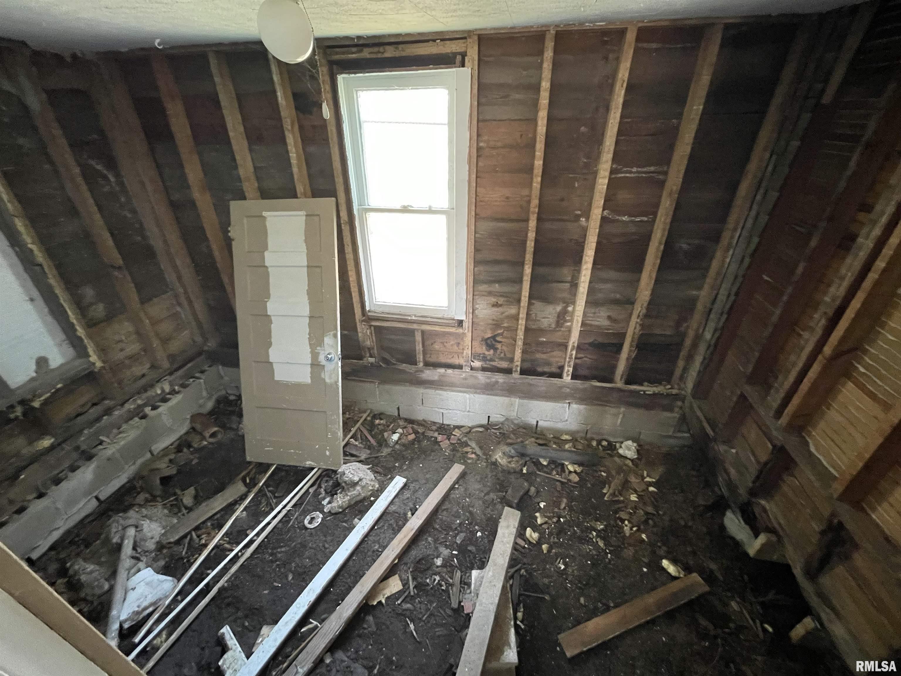 901 East 3rd Street Flora, IL 62839 - Photo 20 of 46