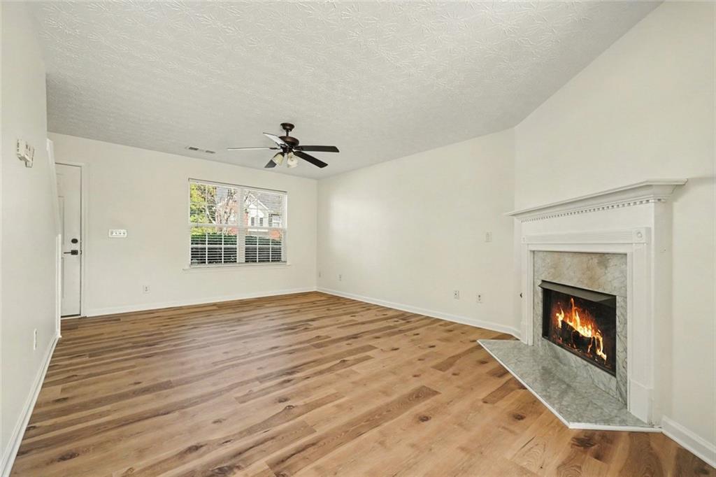 9464 Lakeview Road Union City, GA 30291 - Photo 6 of 18 Gallery Image 6