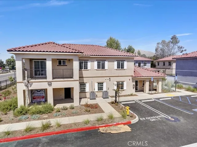 $2,498 | 23780 Hemlock Avenue, Moreno Valley, CA 92557