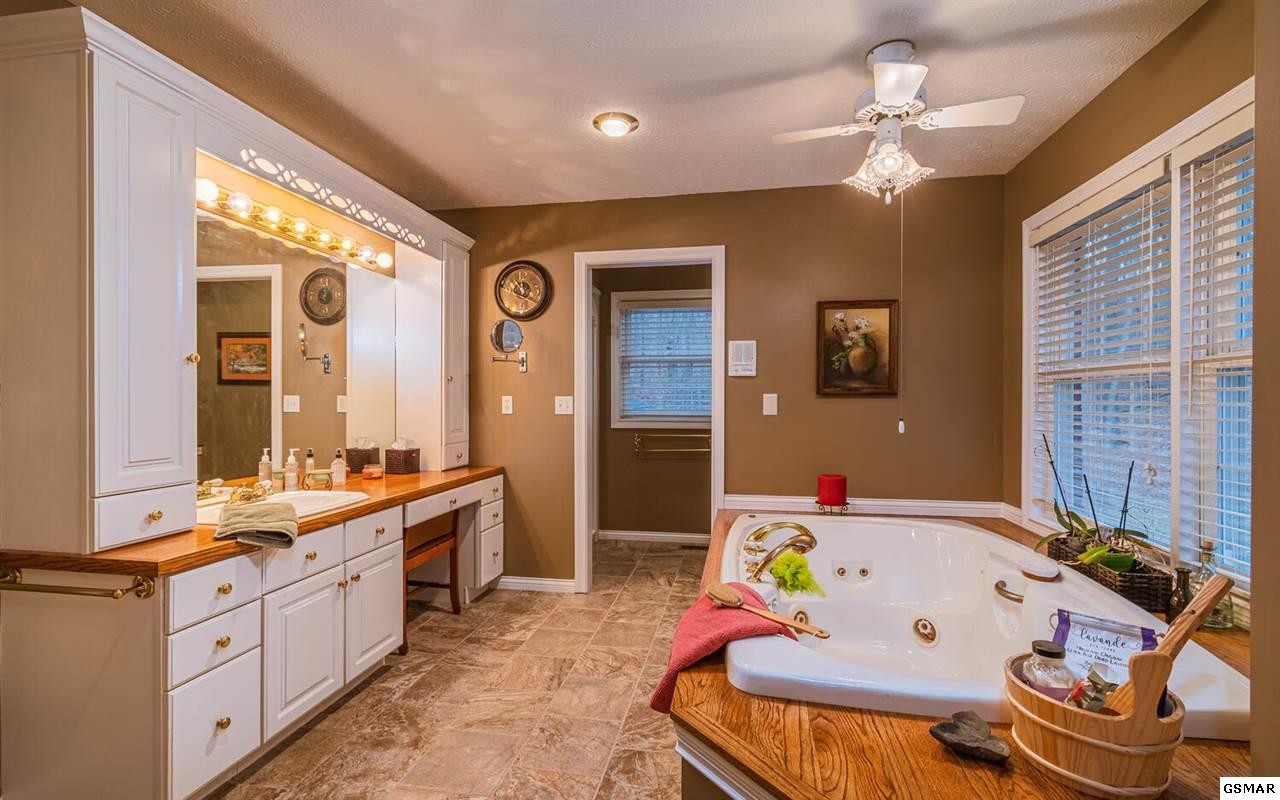 158 Rabbit Run Way Dandridge, TN 37725 - Photo 18 of 36 Gallery Image 18