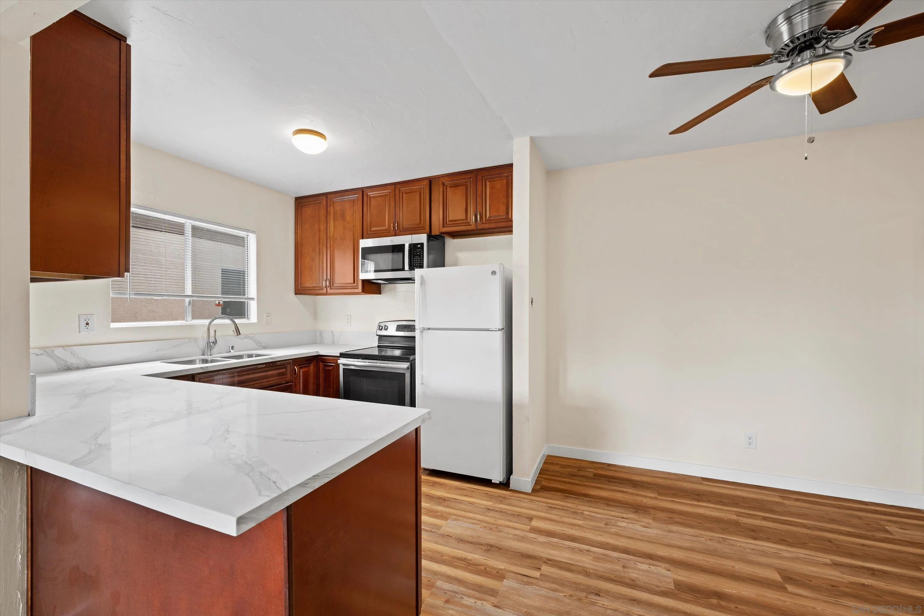 1051 Rock Springs Road, Unit 202 Escondido, CA 92026 - Photo 13 of 35