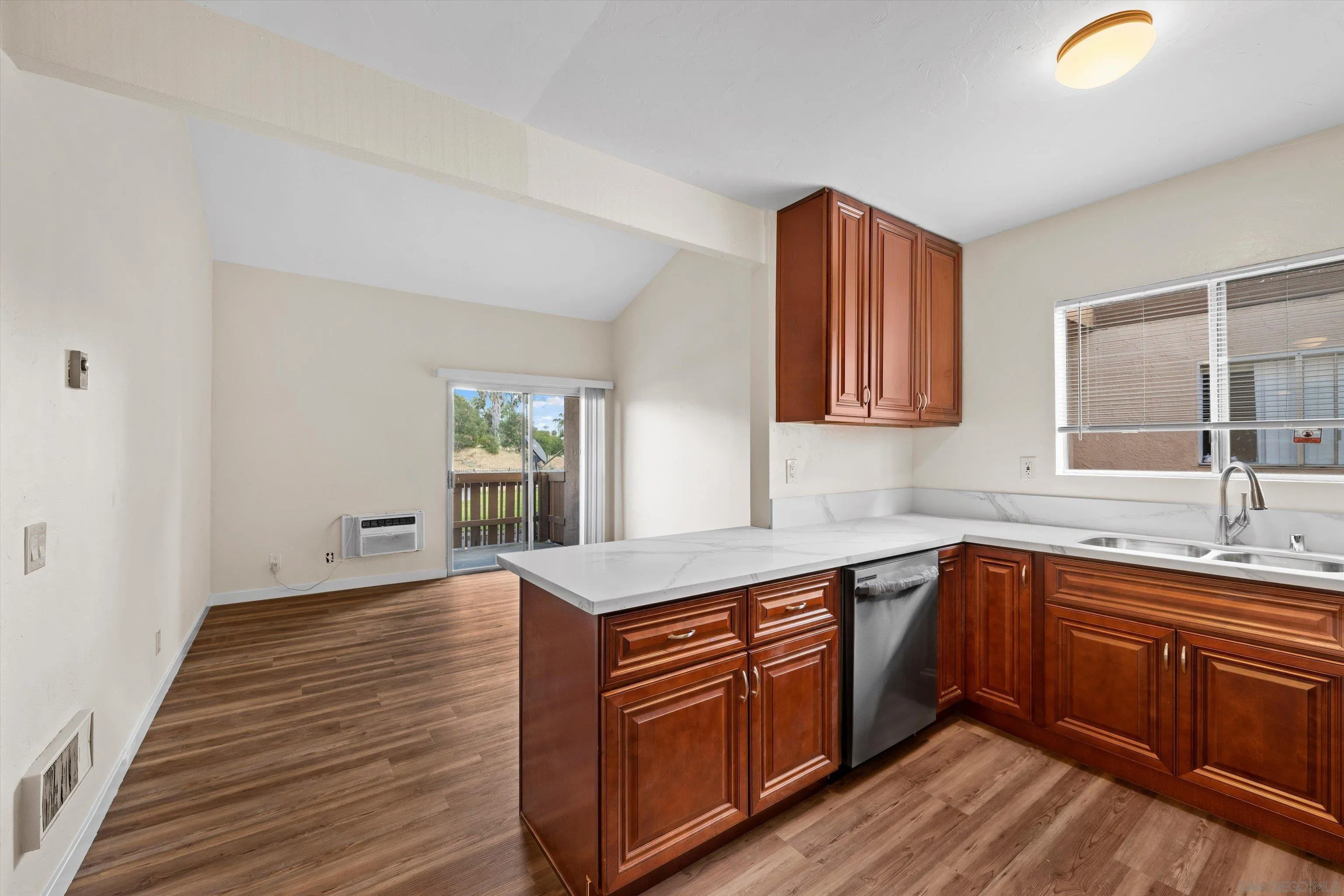 1051 Rock Springs Road, Unit 202 Escondido, CA 92026 - Photo 17 of 35