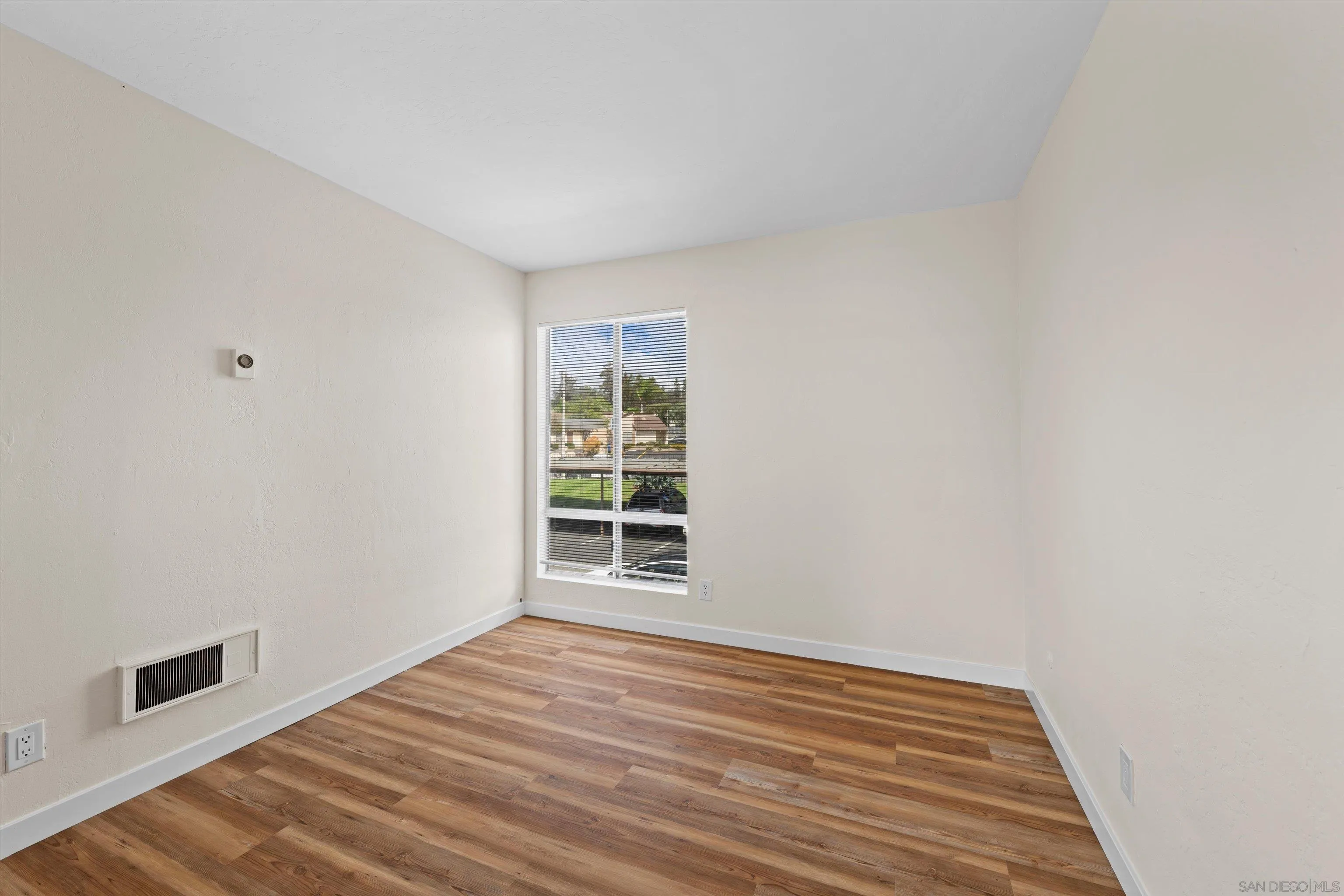 1051 Rock Springs Road, Unit 202 Escondido, CA 92026 - Photo 22 of 35