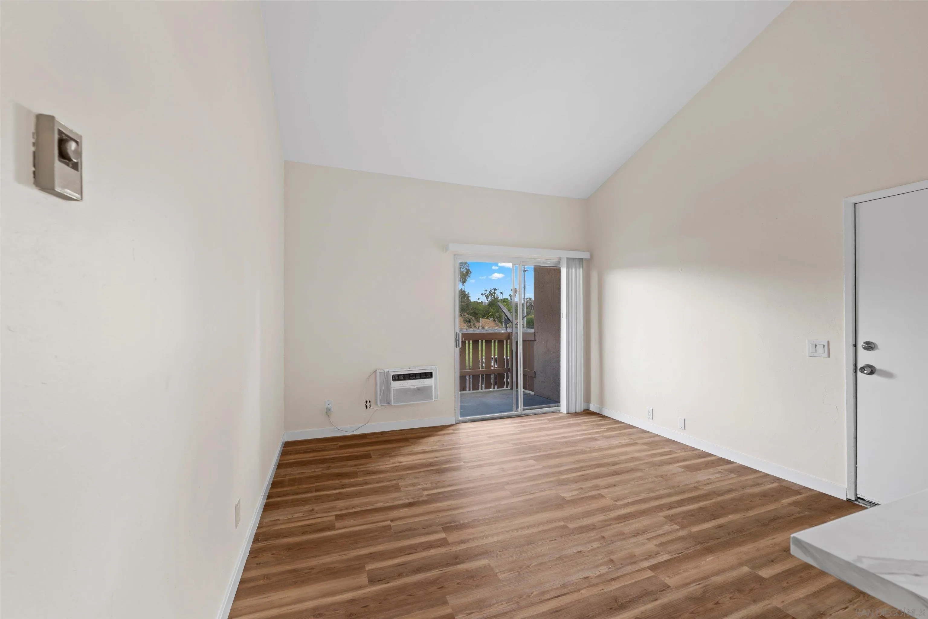 1051 Rock Springs Road, Unit 202 Escondido, CA 92026 - Photo 27 of 35