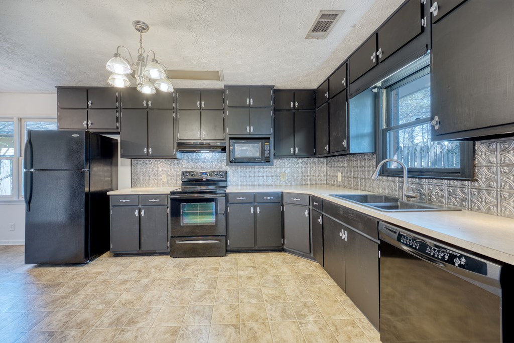 3057 Reese Road Columbus, GA 31907 - Photo 5 of 21