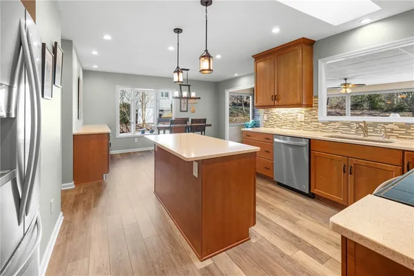 $512,500 | 27 Quartermaster Drive, Salem, SC 29676