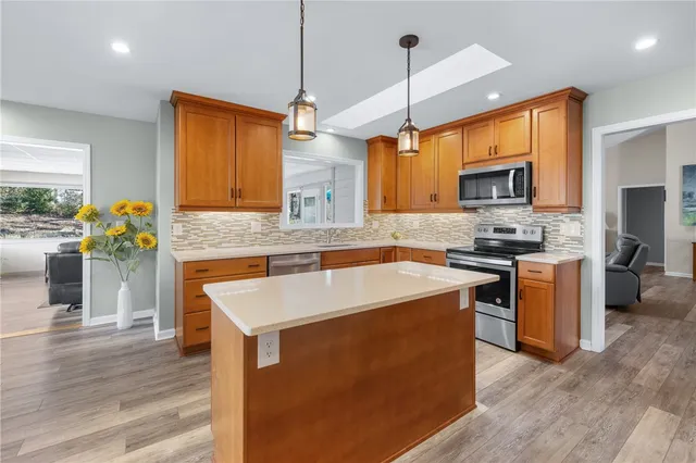 $525,000 | 27 Quartermaster Drive, Salem, SC 29676