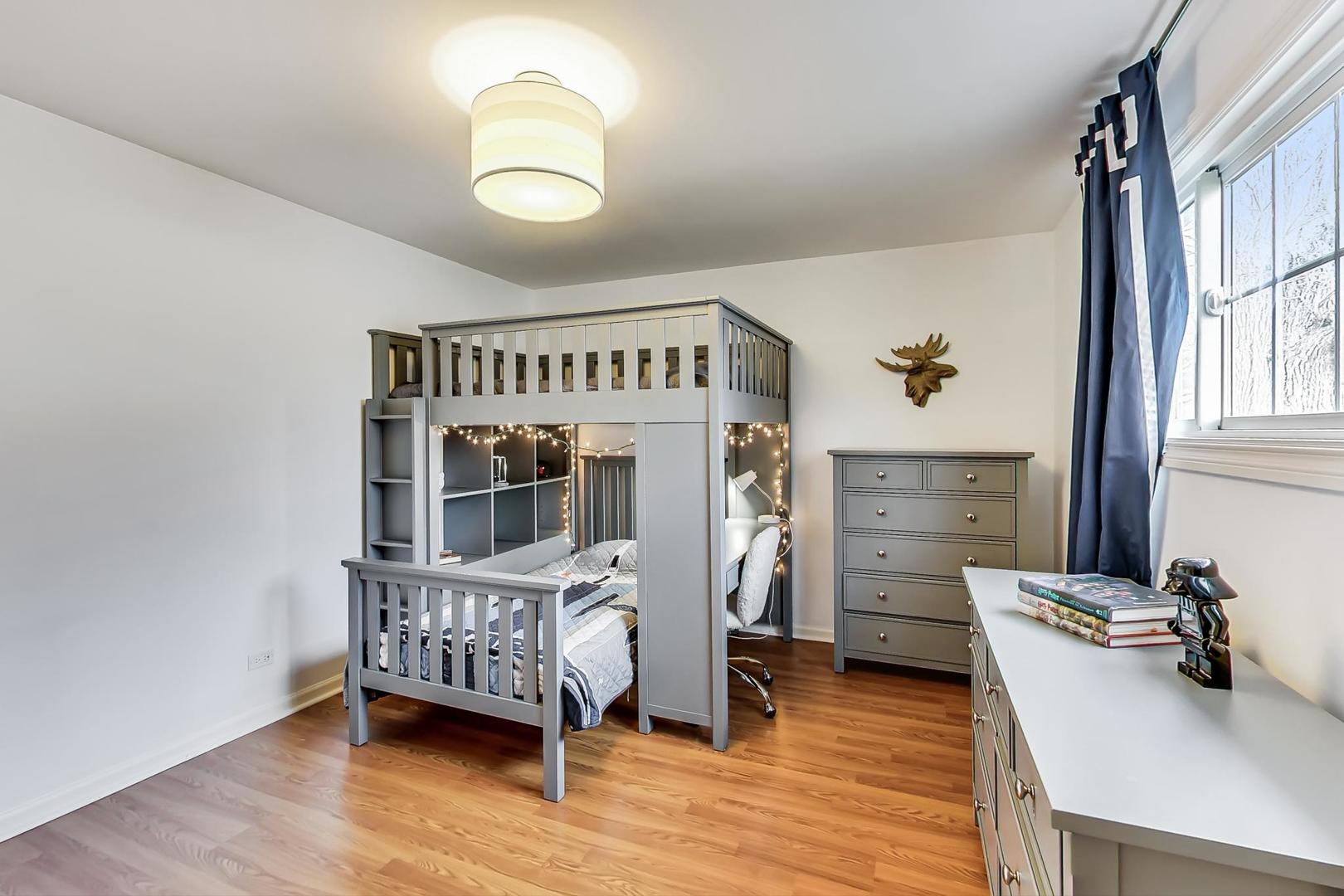 1920 Barberry Road Northbrook, IL 60062 - Photo 14 of 24 a view of livingroom with furniture and wooden floor