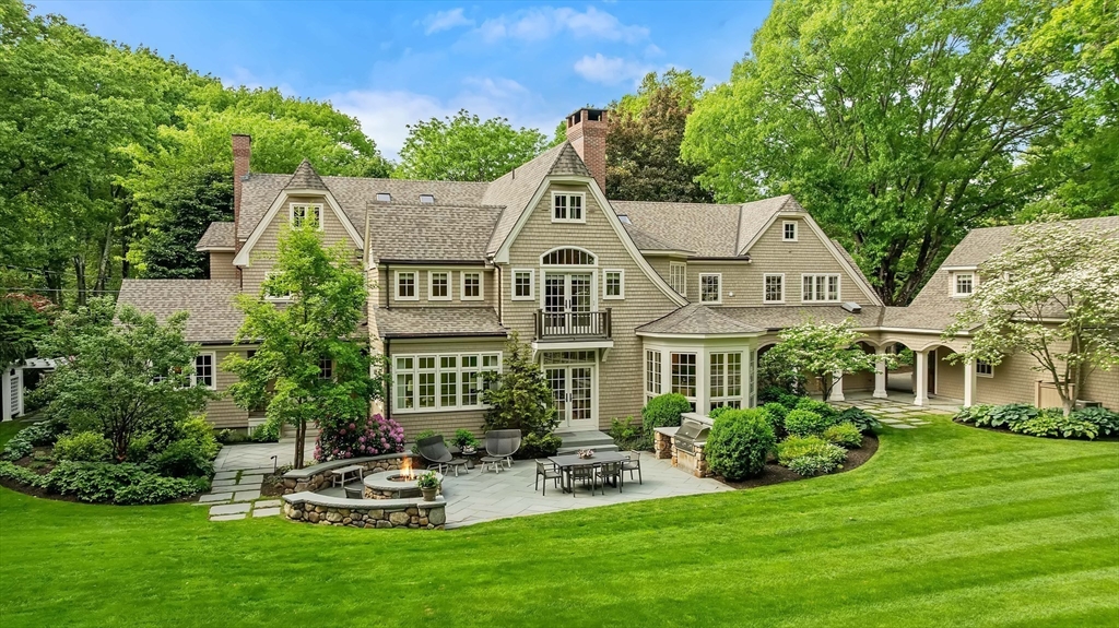 14 Greylock Road Wellesley, MA 02481 - Photo 27 of 32 Gallery Image 27