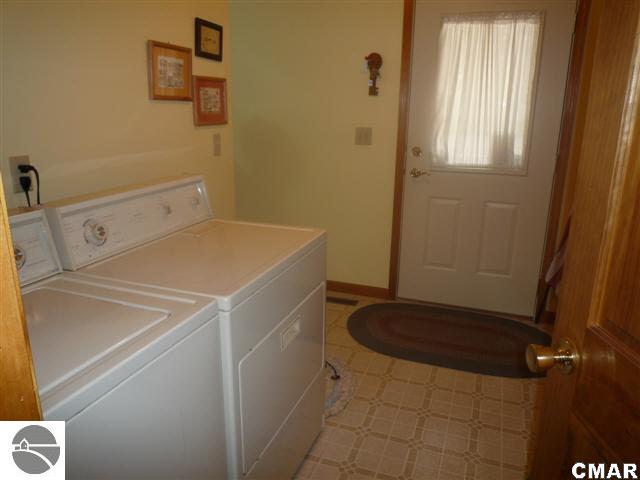 4040 North Coldwater Road Weidman, MI 48893 - Photo 11 of 24 1772262-10.JPG