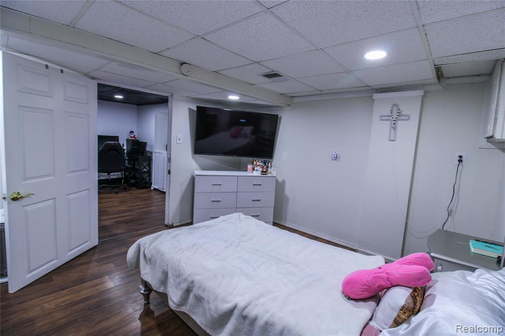 32792 Ridgefield Avenue Warren, MI 48088 - Photo 32 of 35 Gallery Image 32