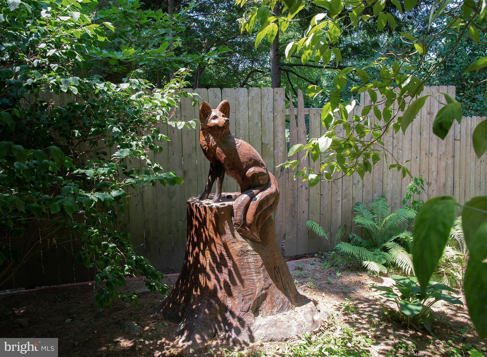 909 Muirfield Road Bryn Mawr, PA 19010 - Photo 39 of 40 Tree Sculpture by Marty Long
