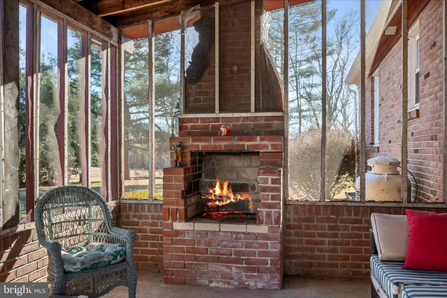 $750,000 | 37116 Snickersville Turnpike, Purcellville, VA 20132