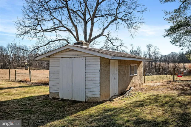 $750,000 | 37116 Snickersville Turnpike, Purcellville, VA 20132