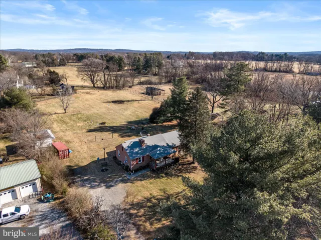 $750,000 | 37116 Snickersville Turnpike, Purcellville, VA 20132