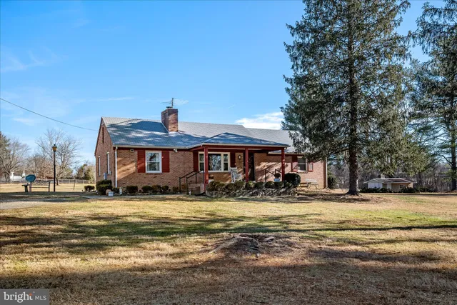 $750,000 | 37116 Snickersville Turnpike, Purcellville, VA 20132