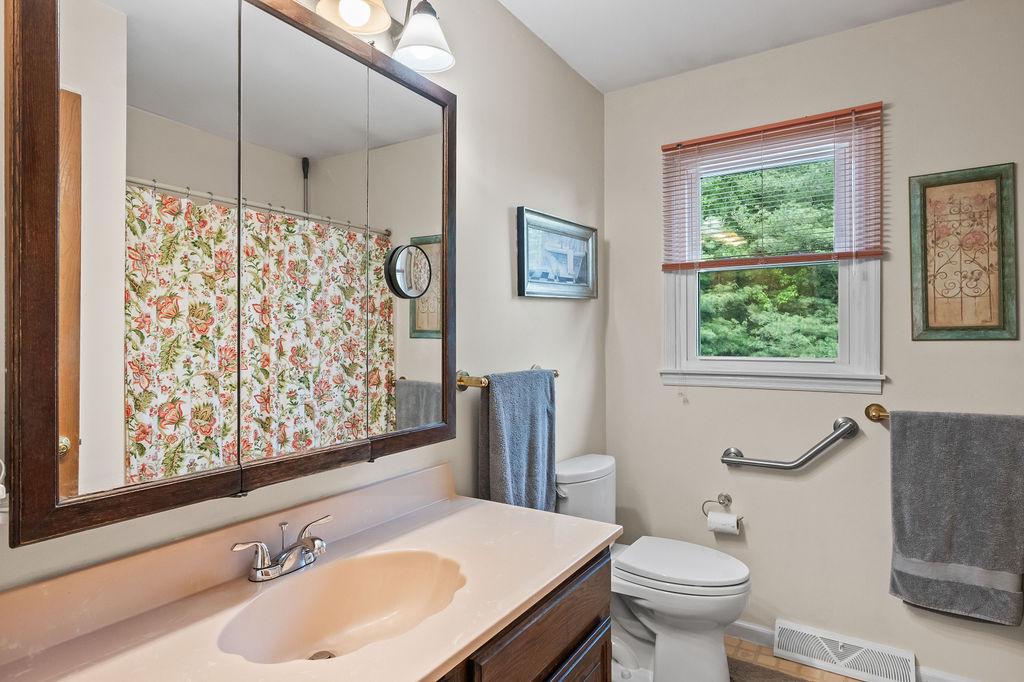 805 Bare Path Road Reading, PA 19608 - Photo 33 of 53 Gallery Image 33
