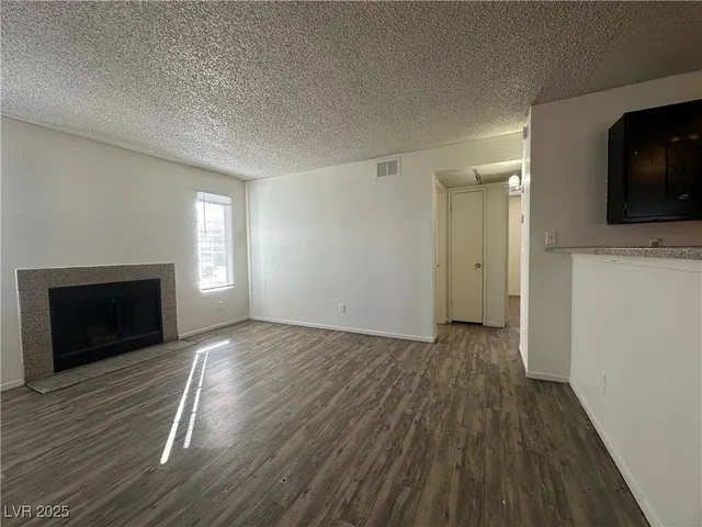 $995 | 1873 Dwarf Star Drive, Unit 145, Las Vegas, NV 89115