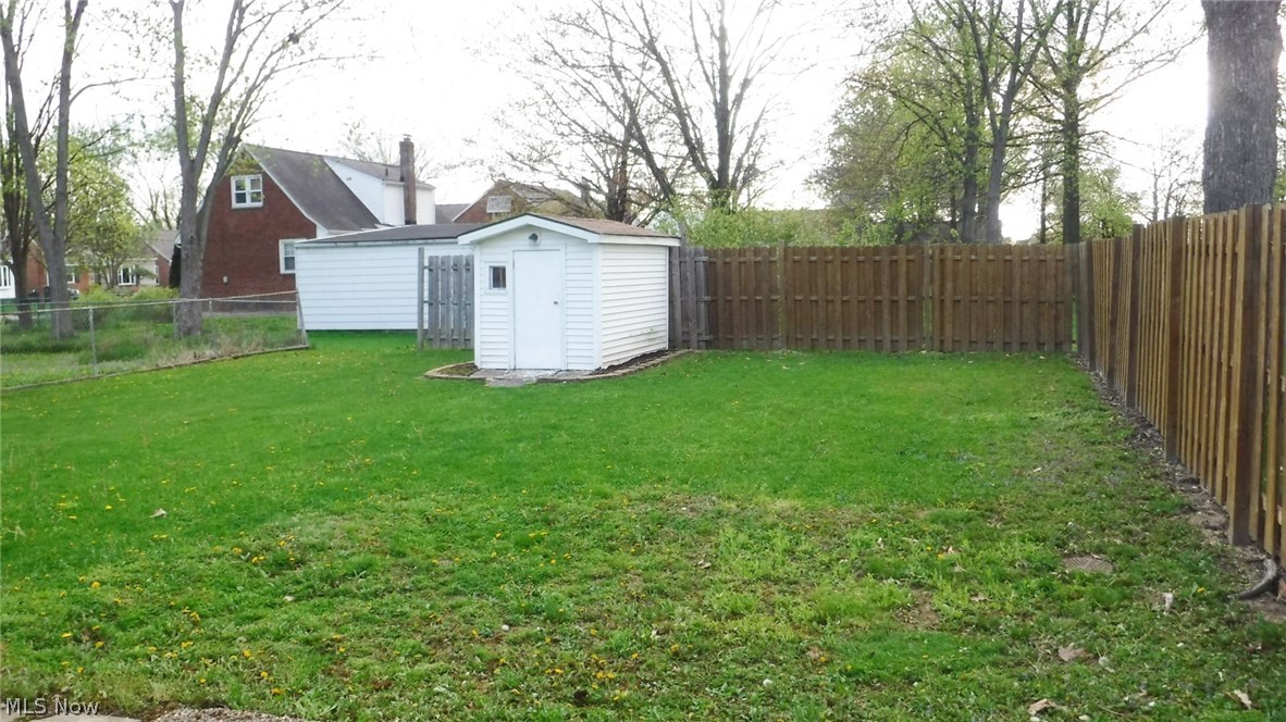 1552 Lander Road Cleveland, OH 44124 - Photo 26 of 28 view of backyard/shed