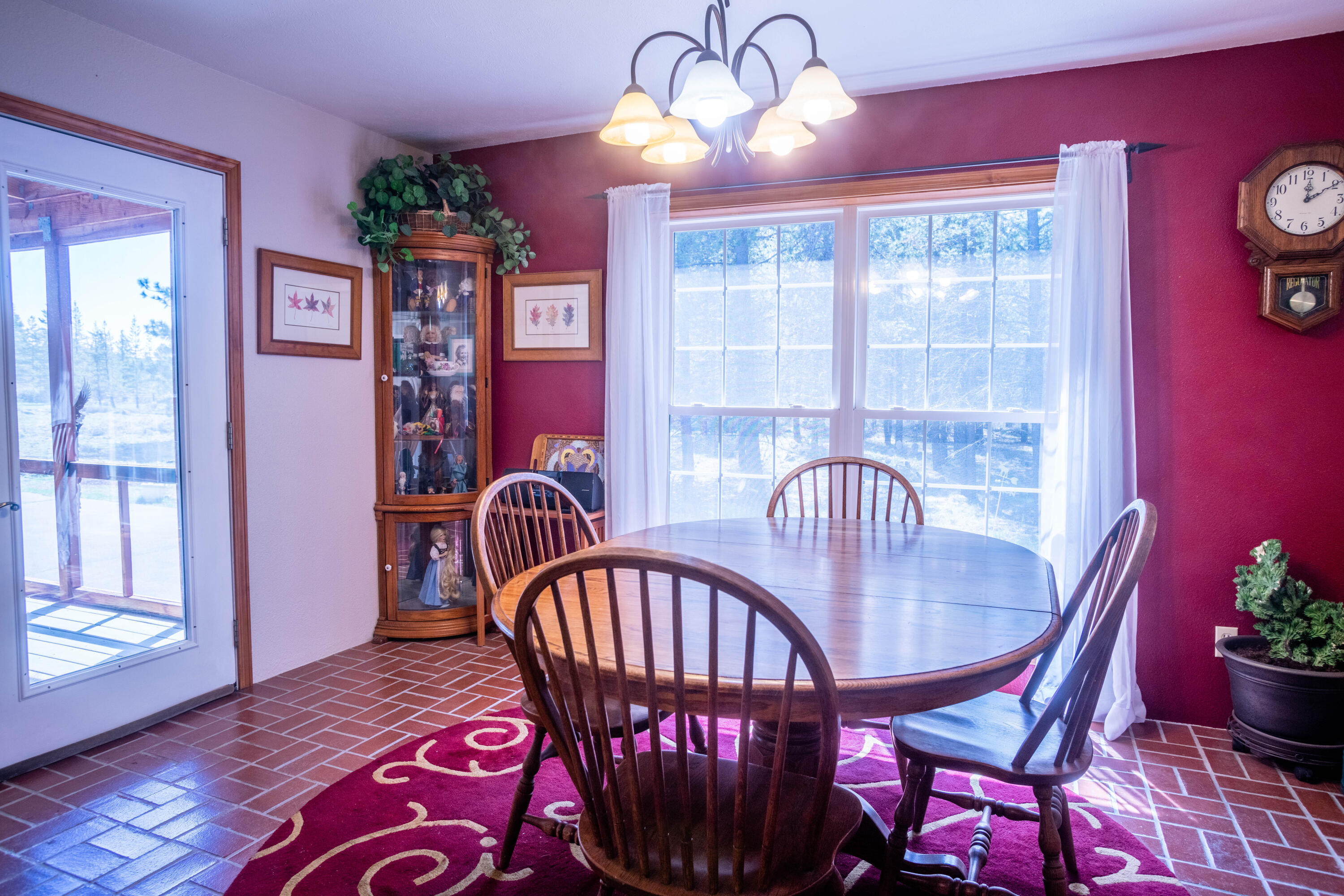 4099 Round Lake Road Klamath Falls, OR 97601 - Photo 15 of 50 4099 RdLk__059