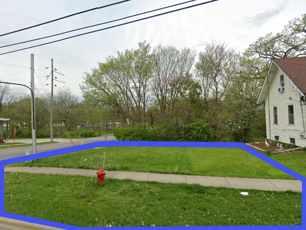 $6,500 | Lot 1 Douglas Avenue, Aurora, IL 60505