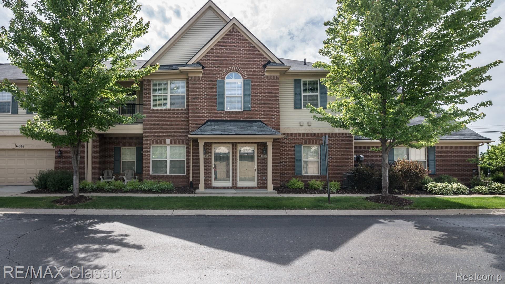 11698 Farmington Road, Unit 10 Livonia, MI 48150 - Photo 30 of 30 003_32.jpg