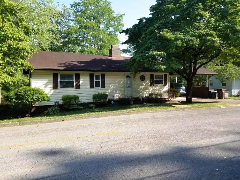 103 Cedar Lane Oak Ridge, TN 37830 - Photo 2 of 18 Welcome Home!