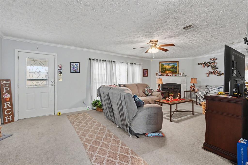 8043 Tower Street Brooksville, FL 34613 - Photo 3 of 30