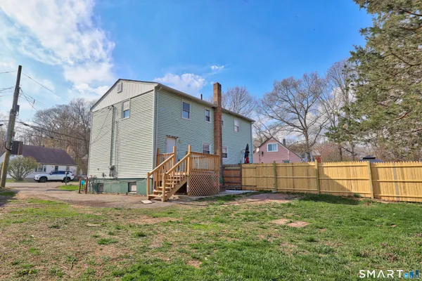 $269,000 | 71 Sunshine Circle, Bridgeport, CT 06606