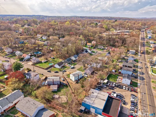 $269,000 | 71 Sunshine Circle, Bridgeport, CT 06606