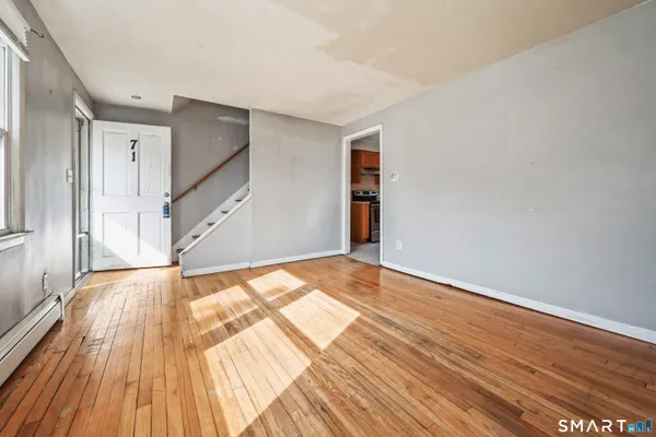 $269,000 | 71 Sunshine Circle, Bridgeport, CT 06606