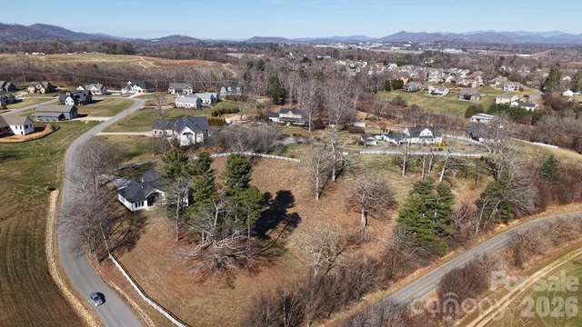 $289,000 | 479 Nesbitt Drive, Unit 2, Mills River, NC 28759