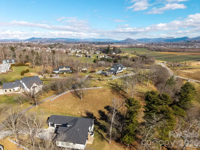 $289,000 | 479 Nesbitt Drive, Unit 2, Mills River, NC 28759