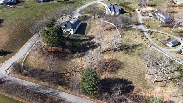 $289,000 | 479 Nesbitt Drive, Unit 2, Mills River, NC 28759