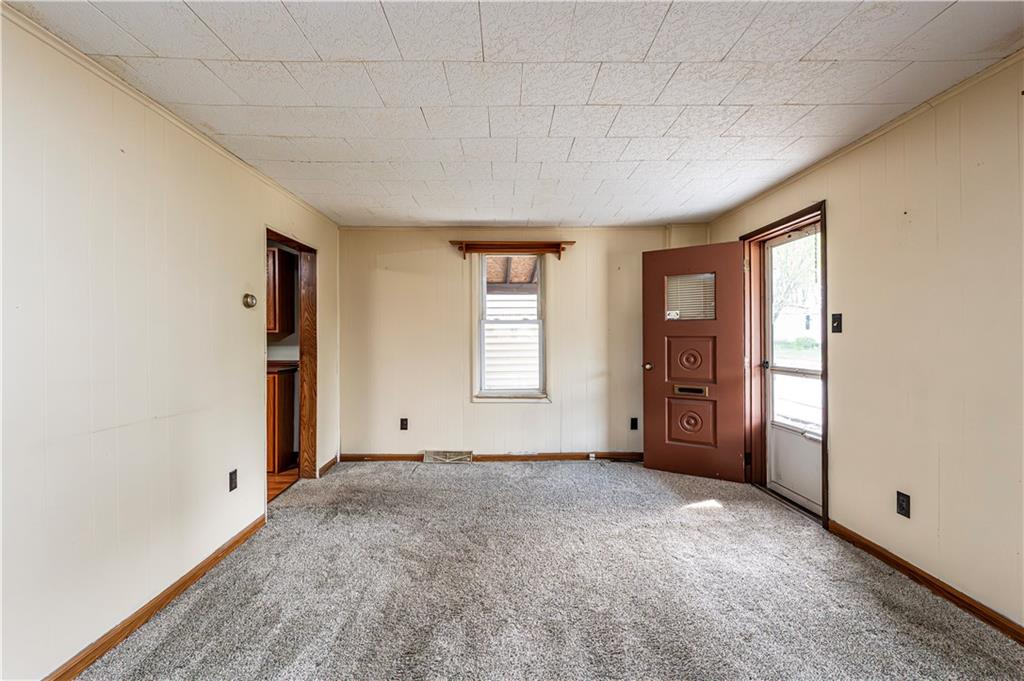 4 Miller Street Latrobe, PA 15650 - Photo 10 of 39 a view of an empty room with a window