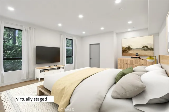 $1,475,000 | 5110 Whitsett Avenue, Unit 105, Valley Village, CA 91607