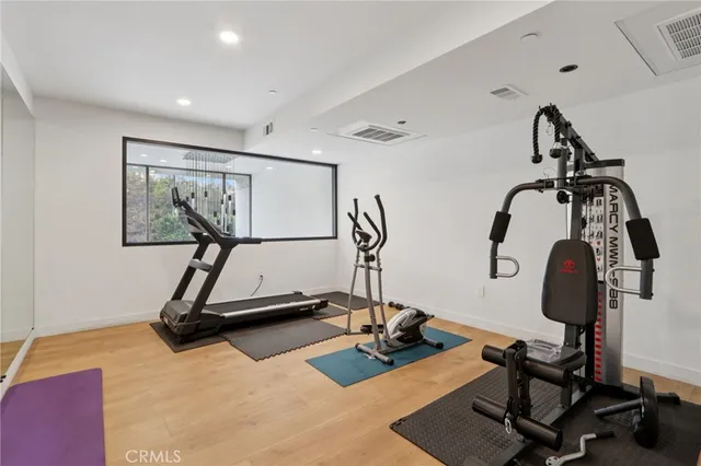 $1,475,000 | 5110 Whitsett Avenue, Unit 105, Valley Village, CA 91607