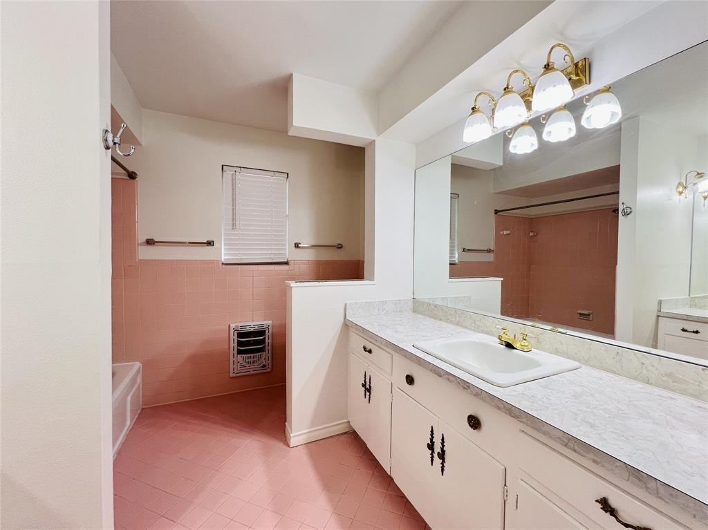 8715 Labron Avenue Dallas, TX 75209 - Photo 26 of 29