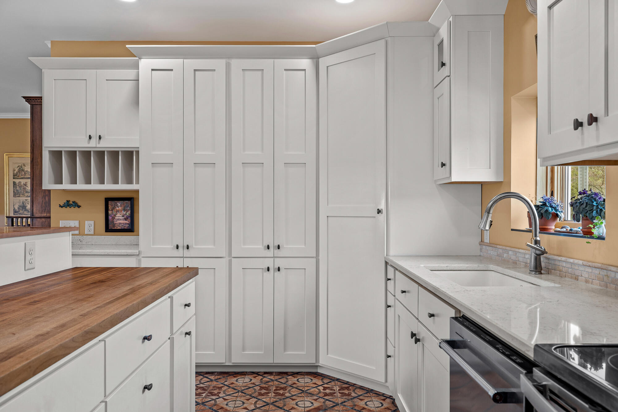 S3874 Bakkom Road Viroqua, WI 54665 - Photo 14 of 51 Custome Made Cabinets