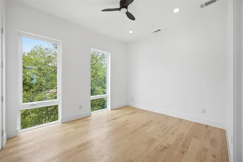 $699,000 | 4605 Belmont Avenue, Unit 102, Dallas, TX 75204