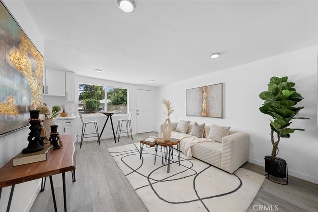 $990,000 | 2461 St Pierre Avenue, Altadena, CA 91001