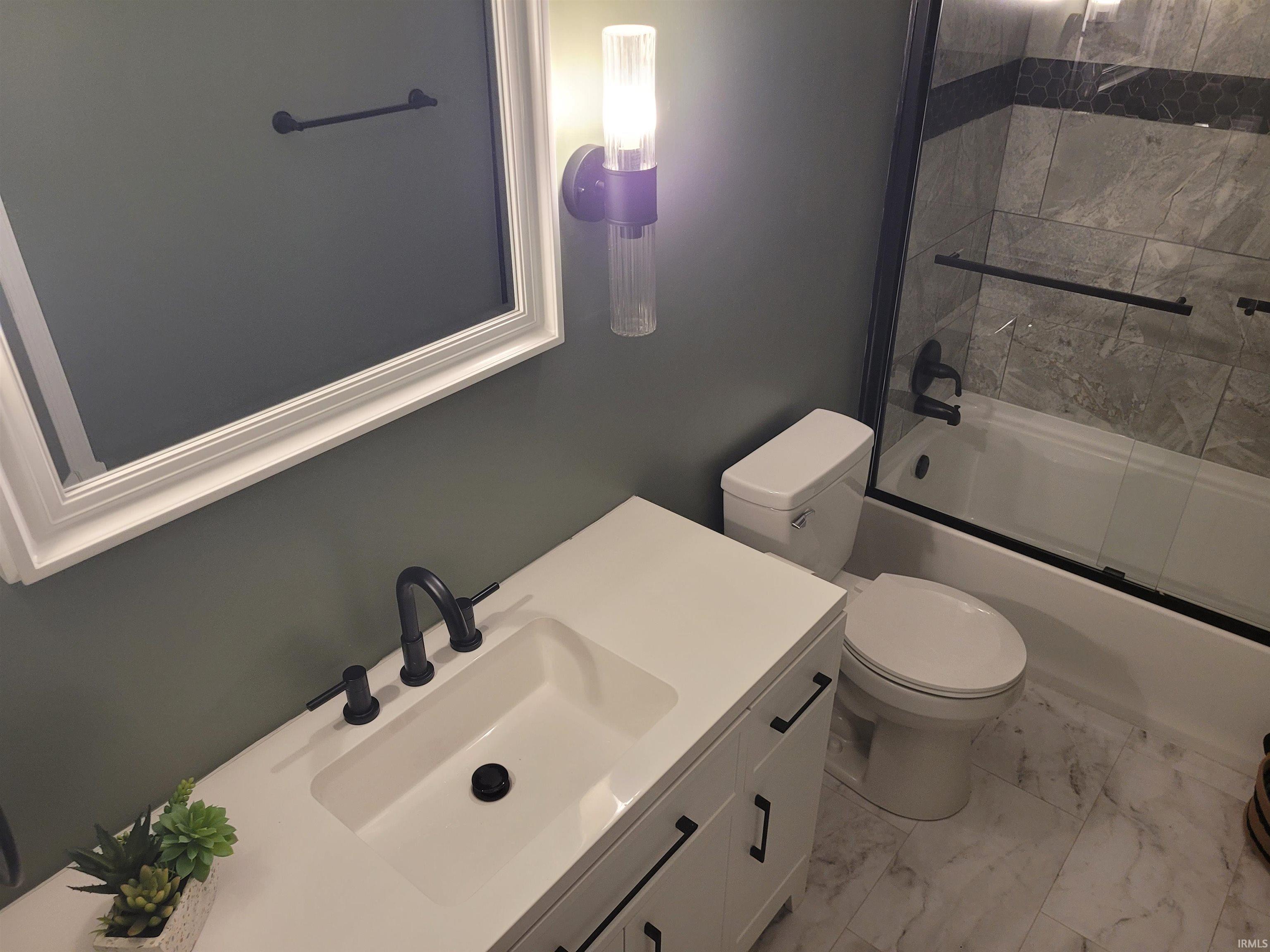 4535 Kuebler Road Evansville, IN 47720 - Photo 11 of 21