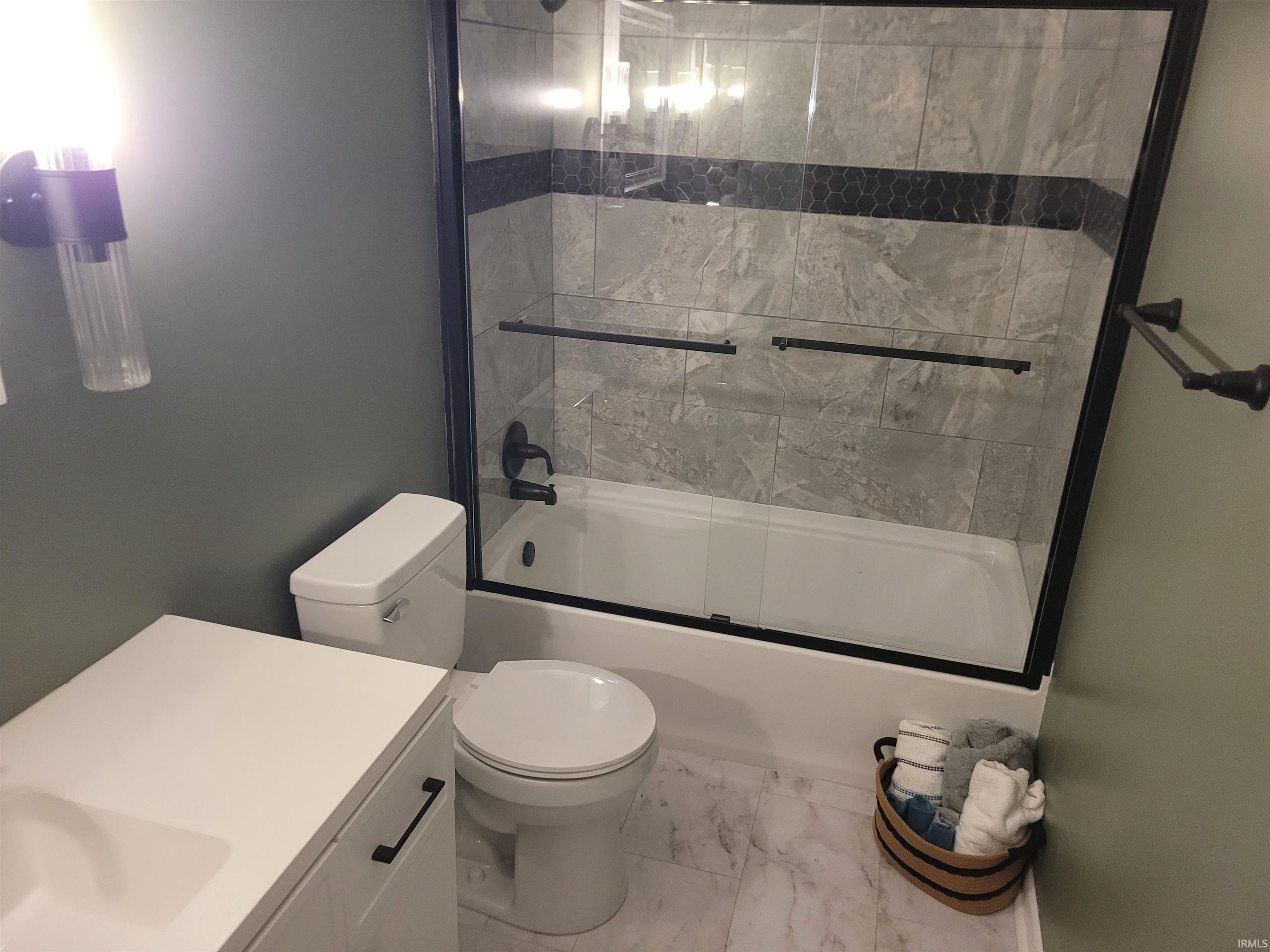 4535 Kuebler Road Evansville, IN 47720 - Photo 12 of 21