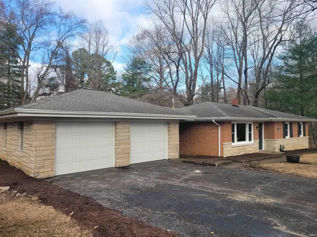 $259,900 | 4535 Kuebler Road, Evansville, IN 47720
