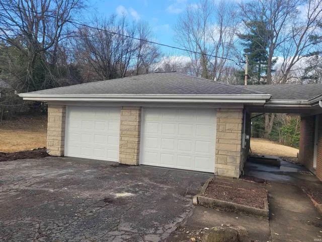 $259,900 | 4535 Kuebler Road, Evansville, IN 47720