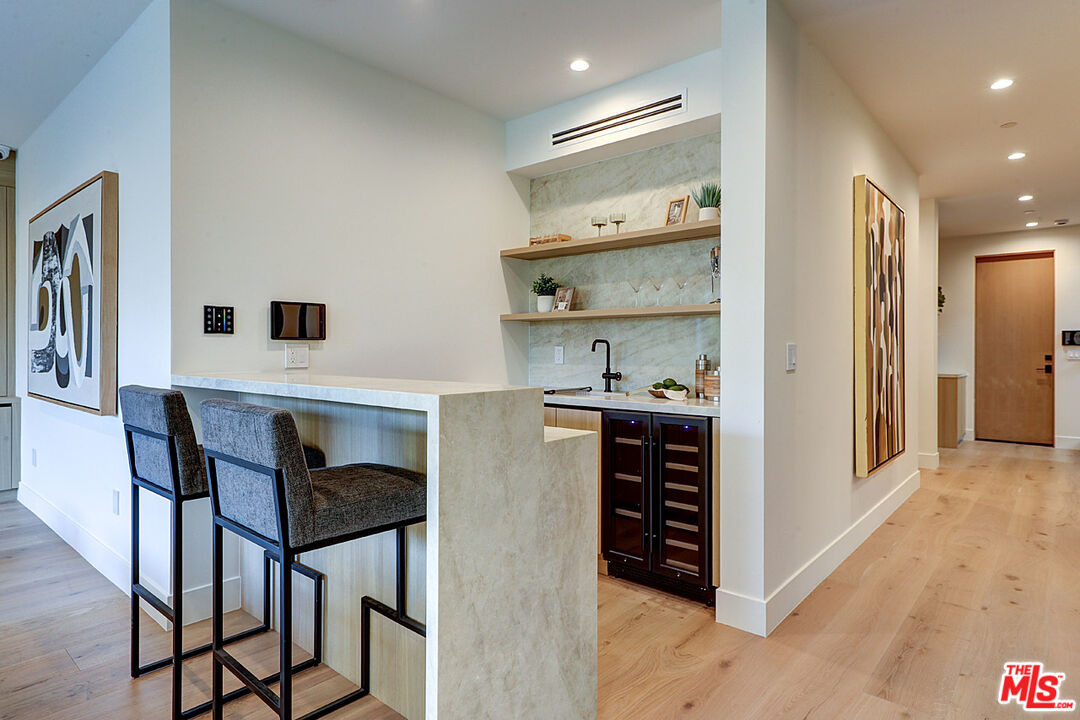 846 Dickson Street Marina del Rey, CA 90292 - Photo 11 of 48
