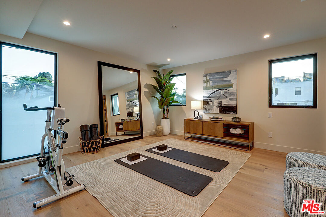 846 Dickson Street Marina del Rey, CA 90292 - Photo 25 of 48