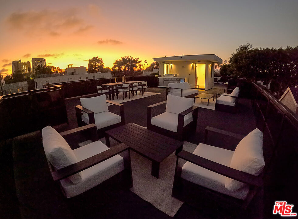 846 Dickson Street Marina del Rey, CA 90292 - Photo 32 of 48