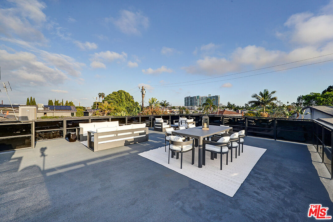 846 Dickson Street Marina del Rey, CA 90292 - Photo 33 of 48