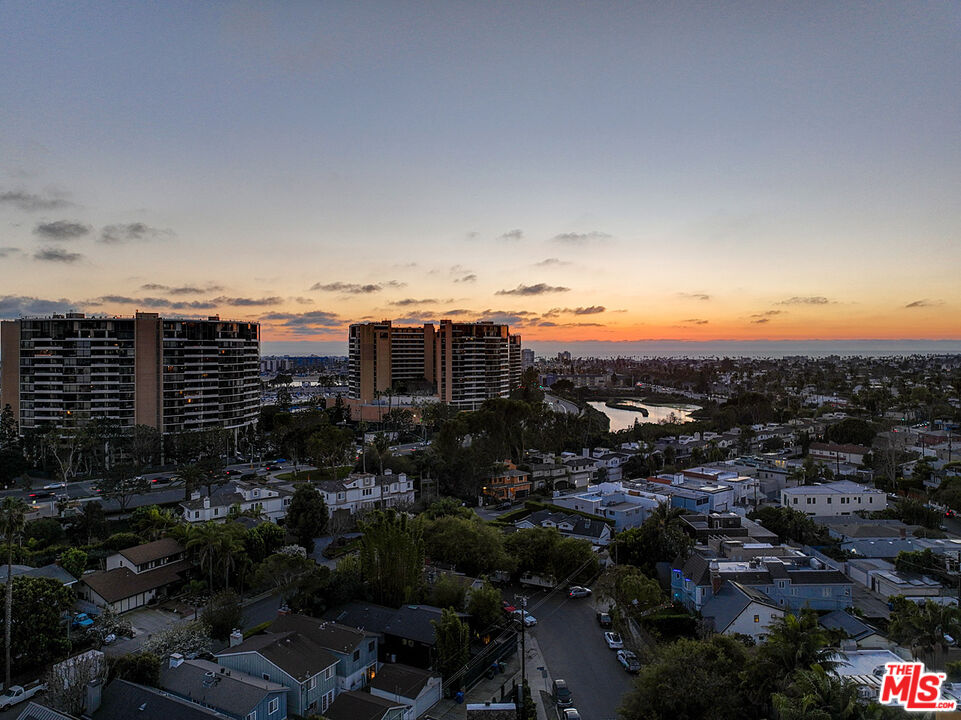 846 Dickson Street Marina del Rey, CA 90292 - Photo 40 of 48